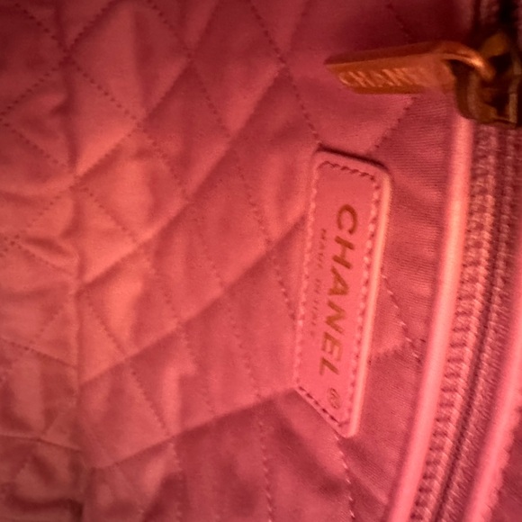 EUC Chanel Small 22 Bag Pink Calfskin Antique Gold Hardware - Picture 16 of 16